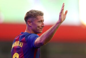 Fenerbahçe hücum ve savunma transferlerini Barcelona'dan çözecek! Robert Lewandowski 300x202